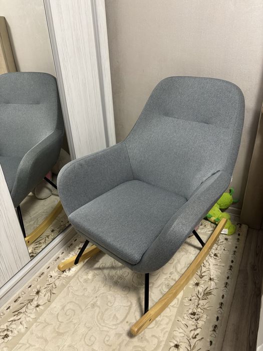 Scaun Balansoar Gri Inchis