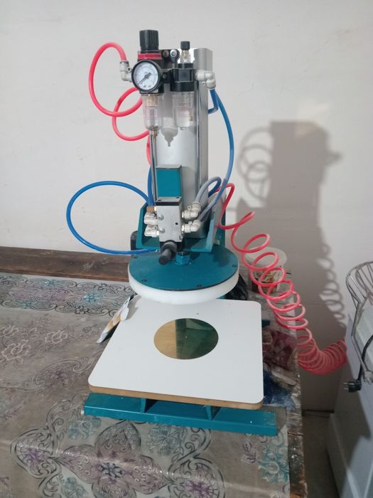 Ишлап турган пекарня сотилади.