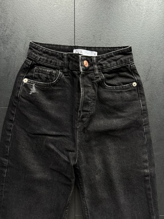 Накъсани черни дънки Zara