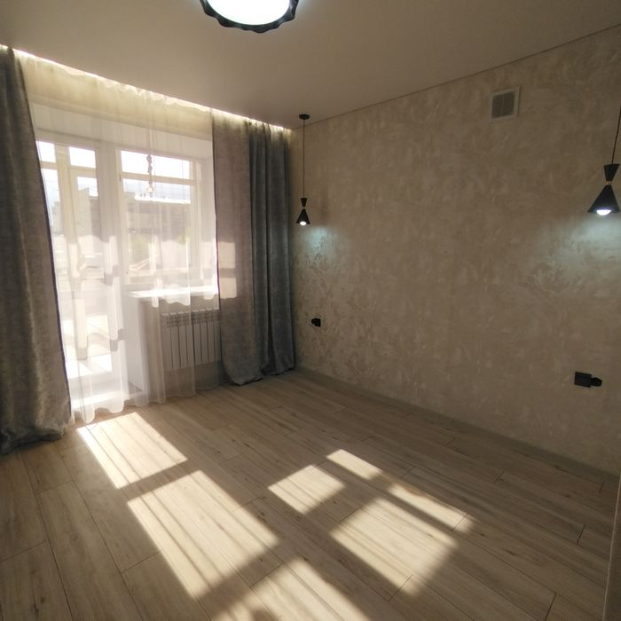 Продам 2 Ком квартиру