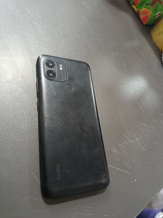 Redmi A2+ holati yaxshi
