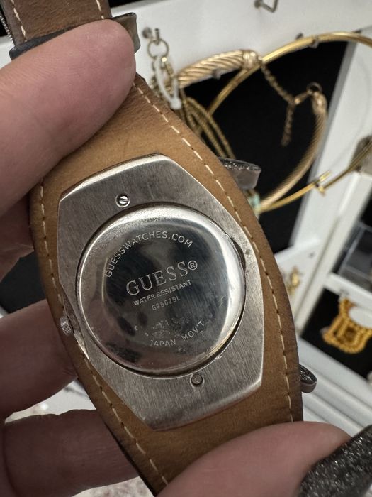 Прода часы Guess