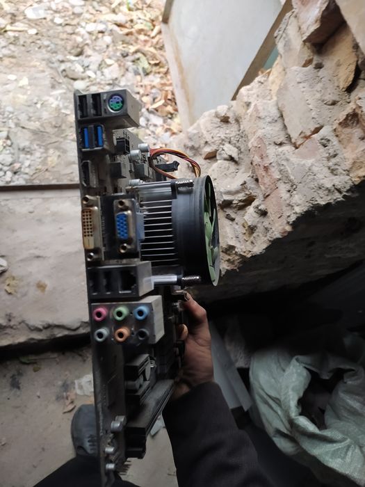 Mateniski plata hhd xard sotiladi