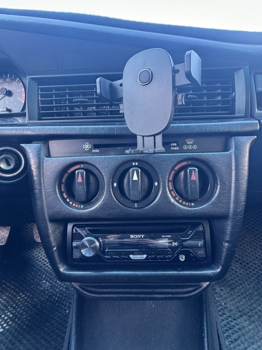 Продам мерседес 190е 2литра