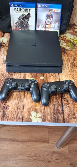 De vanzare Ps4 slim 500gb