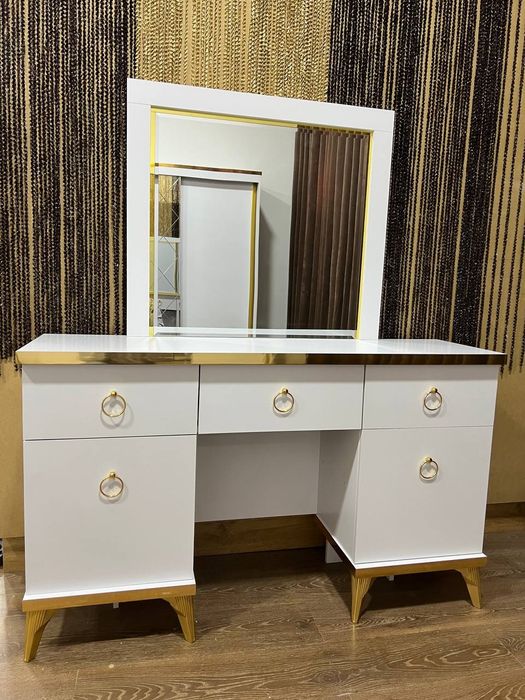 Spalniy garnitur komplekt Ester