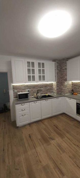 Дава се под наем Двустаен апартамент в София, Център - 68 кв.м за 459 € - Снимка #2