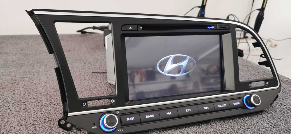 Navigatie Hyundai Elantra android  10.0  4/64gb octacore