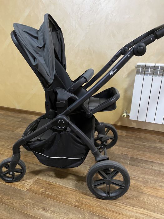 Продам детскую коляску