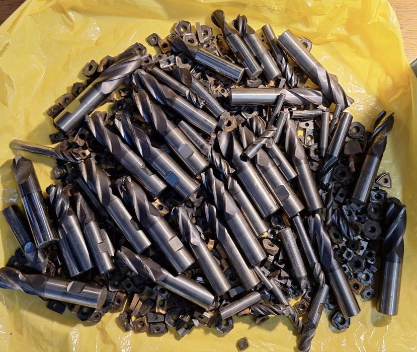 Deseuri carbura vidia