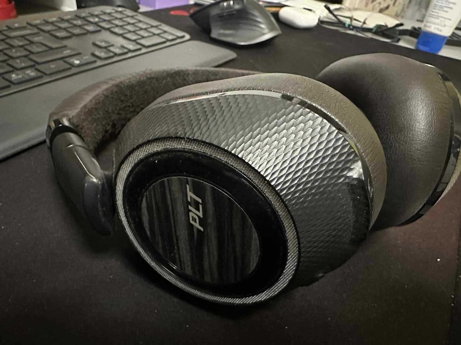 Plantronics BackBeat PRO 2