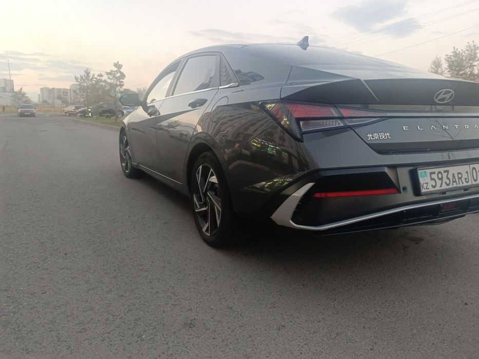 СРОЧНО ПРОДАМ!!! Hyundai Elantra