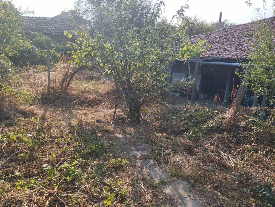 Продавам къща в гр. Омуртаг