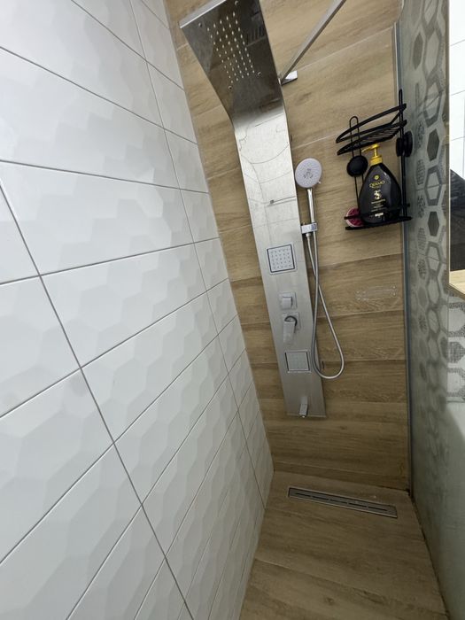 Inchiriez apartament 2 camere vis a vis penny 7 noiembrie
