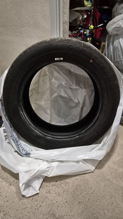 Goodyear Performance grip 195/55 R16 91V летни, DOT 3725, като нови