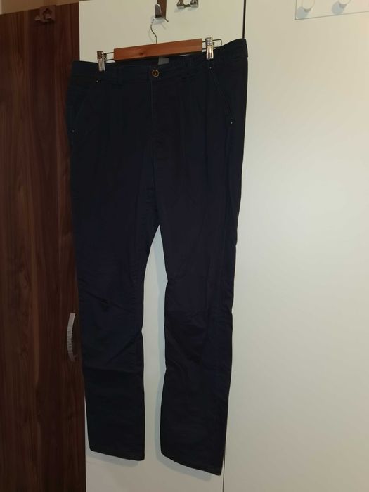 Тъмносин дамски панталон- мека материя