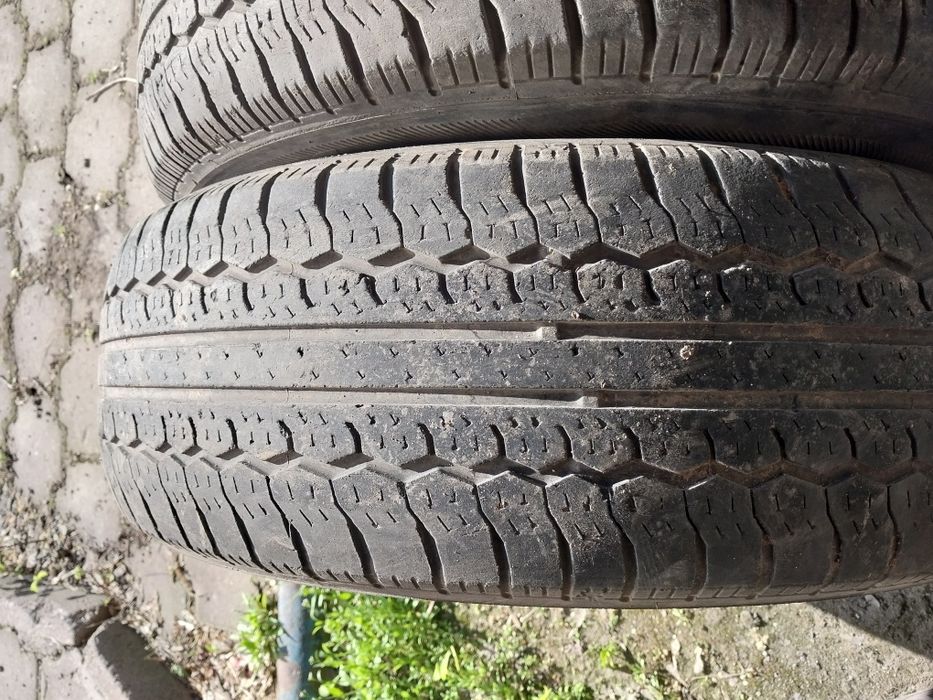 4 шины 215 70 R16C. Цешка для груза.