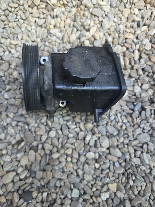 Pompa servodirectie mercedes c class w204