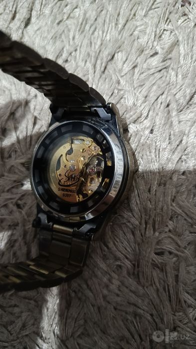 Продам ручной механический часы