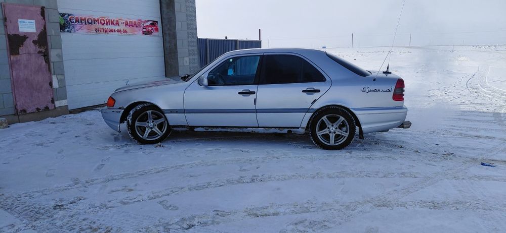 Мерседес бенс 202