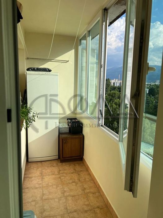 Продава се Тристаен апартамент в София, Илинден - 88 кв.м за 2273 €/кв.м - Снимка #10