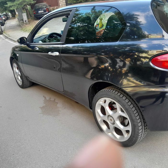 Продава се Алфа Ромео 147 JTD 1,9 може и бартер крайна цена