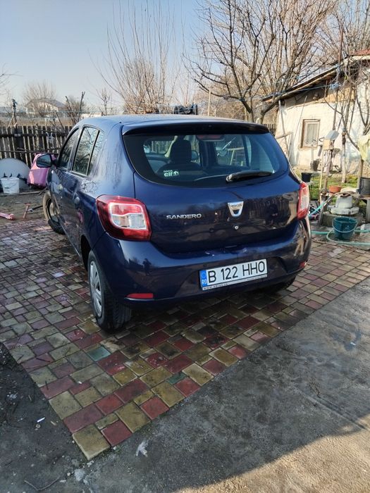 Vând Dacia sandero 2013