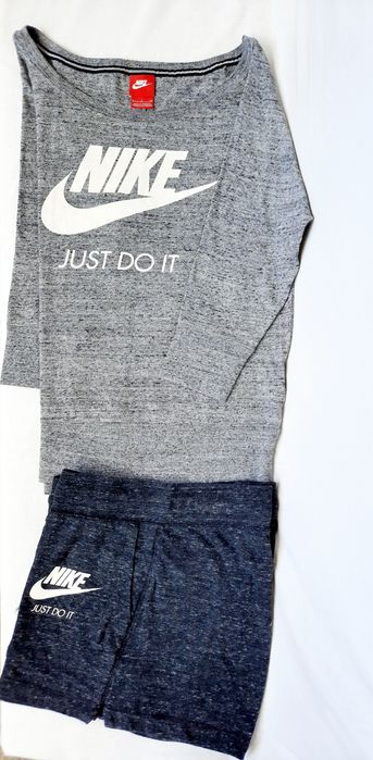 Nike дамски къси панталони