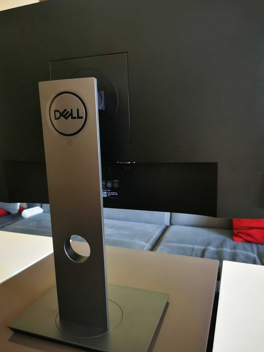Dell P2419H 24” IPS FHD – пълен заводски комплект (кутия/опаковки) + DP кабел