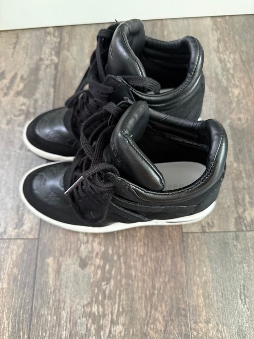 Sneakers Guess cu toc