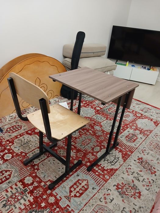 Продается парта и стульчик