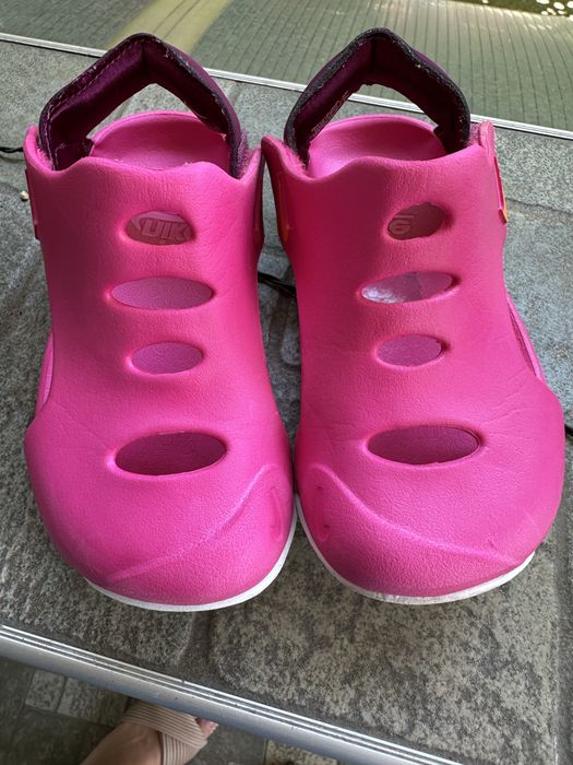 Сандали за момиче на Nike (найк)