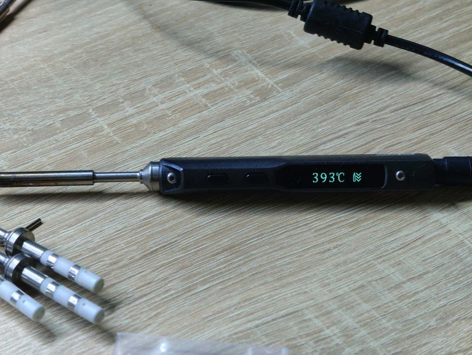 Продается паяльник TS100 Оригинал. С дополнительными жалами.