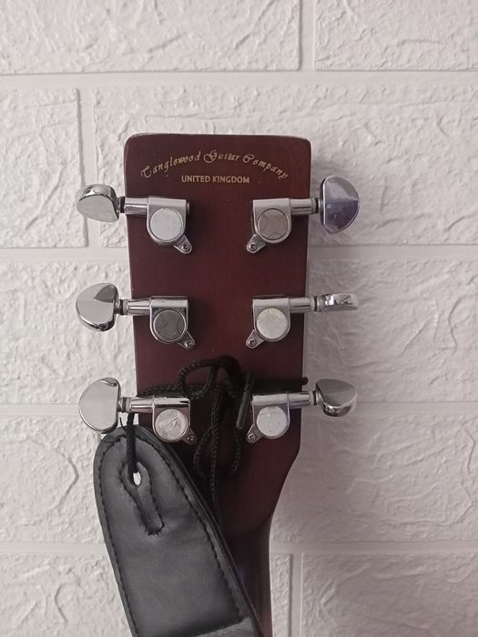 Гитара акустическая со звукоснимателем