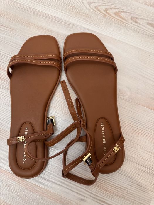Продам босоножки Tommy Hilfiger