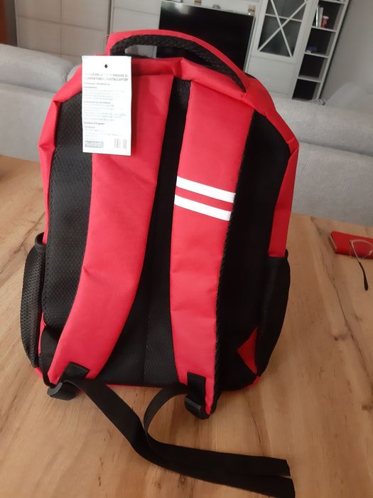 Vănd ghiozdan cu trei compartimente