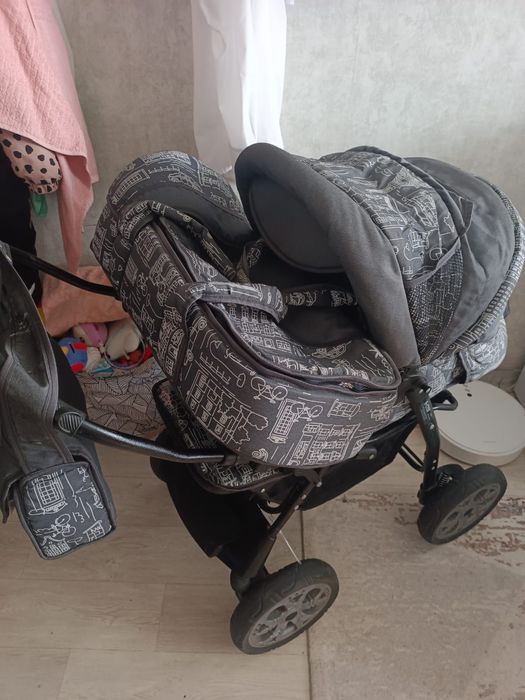 Коляска. Зима-лето.