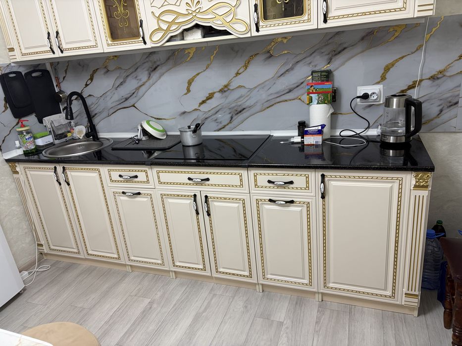 Куханный гарнитур