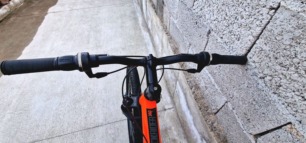 Продавам колело B'twin