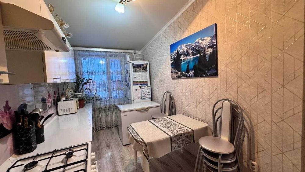 продам 2 комнатную на юбилейном