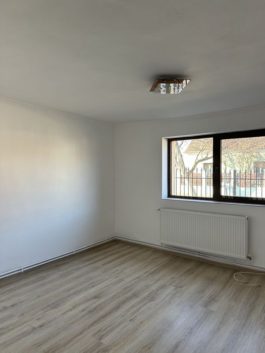 Vand casa in episcopia