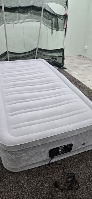Продам матрас надувной