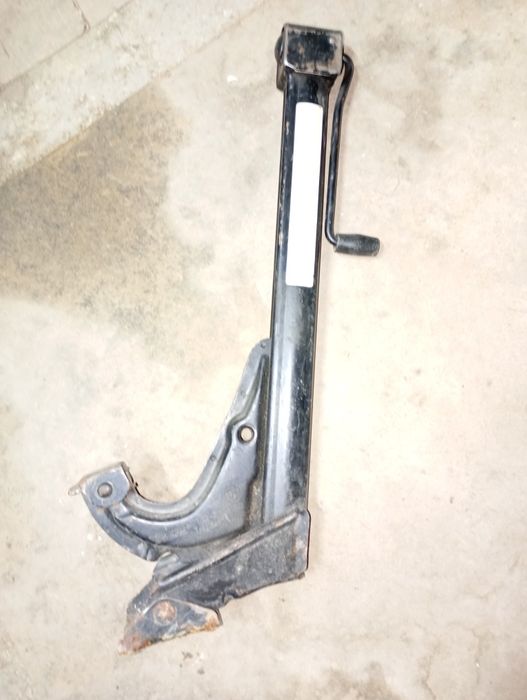 Продам домкрат..