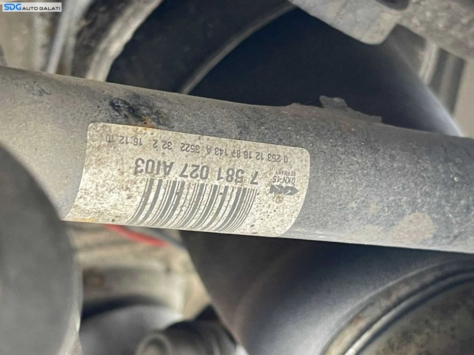 Planetara Stanga Spate BMW Seria 5 F10 F11 520 2.0 i 2009 - 2017 Cod 7581027 [C5320]