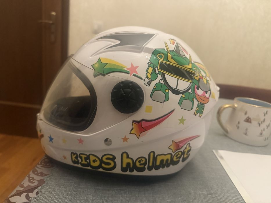 Детска каска универсална