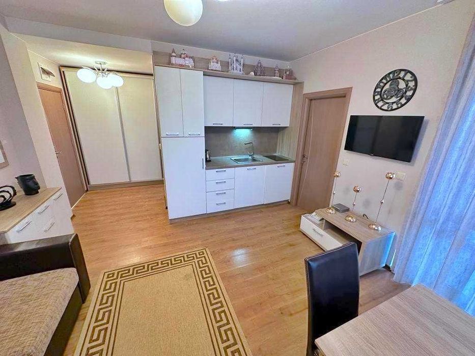 Продава се Двустаен апартамент в к.к. Слънчев бряг - 60 кв.м за 1150 €/кв.м - Снимка #3