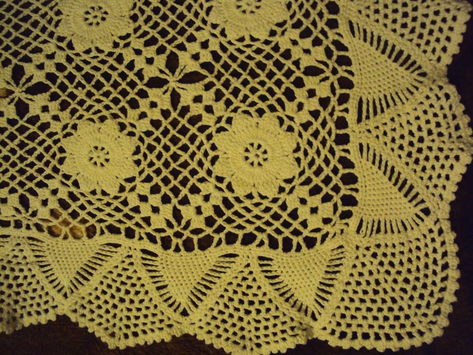 Каре плетено на една кука от раклата на баба