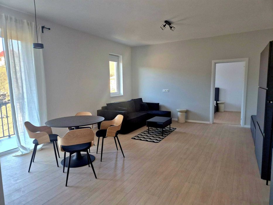 Inchiriere apartament 2 camere-Livezeni ( zona Eon Asist)