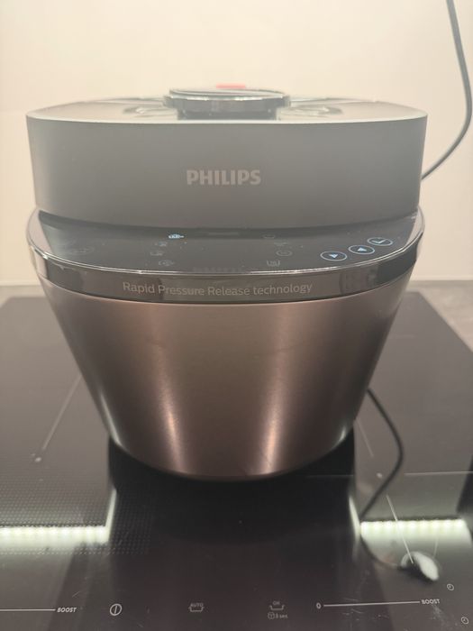 Aparat de gătit multifuncţional Philips Oală sub presiune universală