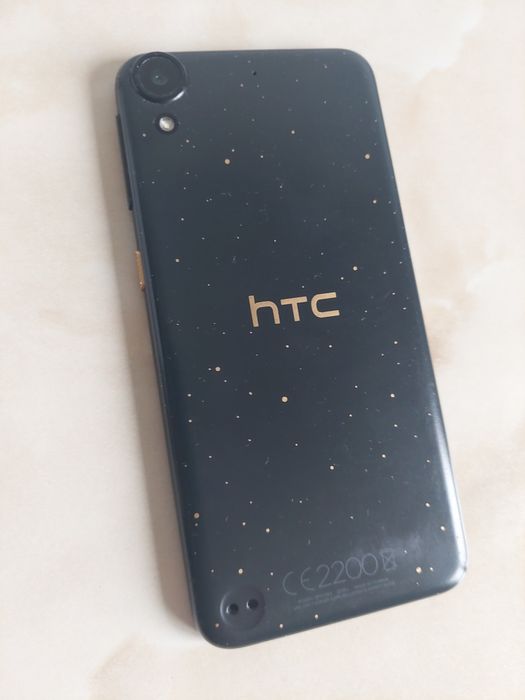 Vând HTC Desire 530 impecabil și perfect funcțional //poze reale